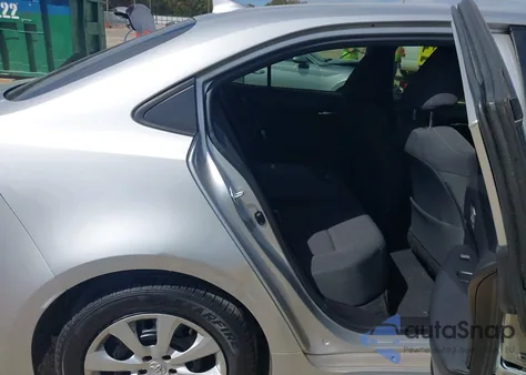 2020 Toyota Corolla Le z USA, uszkodzony, nr VIN JTDEPRAE1LJ113261